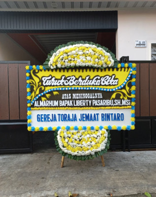 Papan Bunga Duka di Bukit Malintang